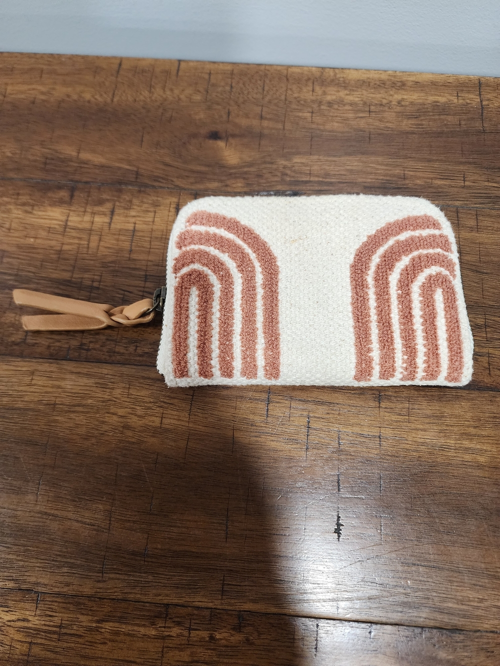 Universal Thread Cream & Terracotta Tufted Arch Pouch Wristlet NWOT